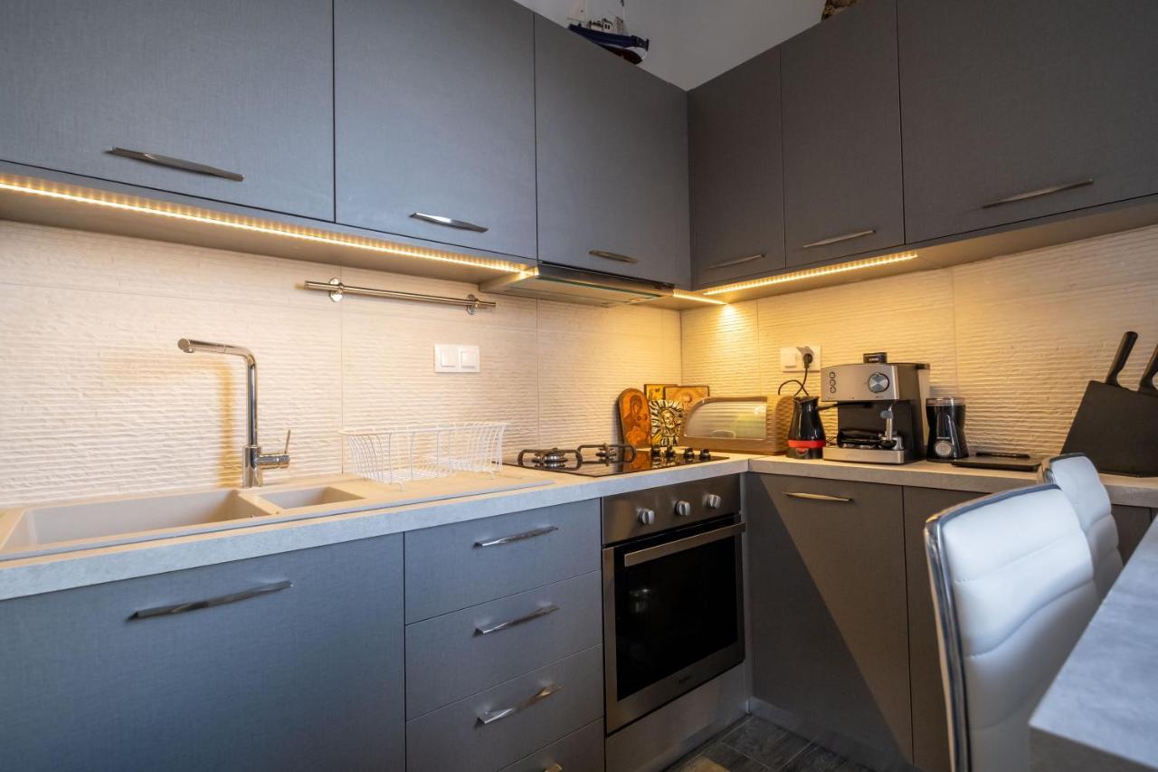 Seaside Flat With Hydromassage Apartment Mochlos Exterior photo